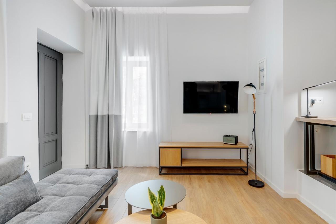 Times Elegant Rooms Ермополи Екстериор снимка